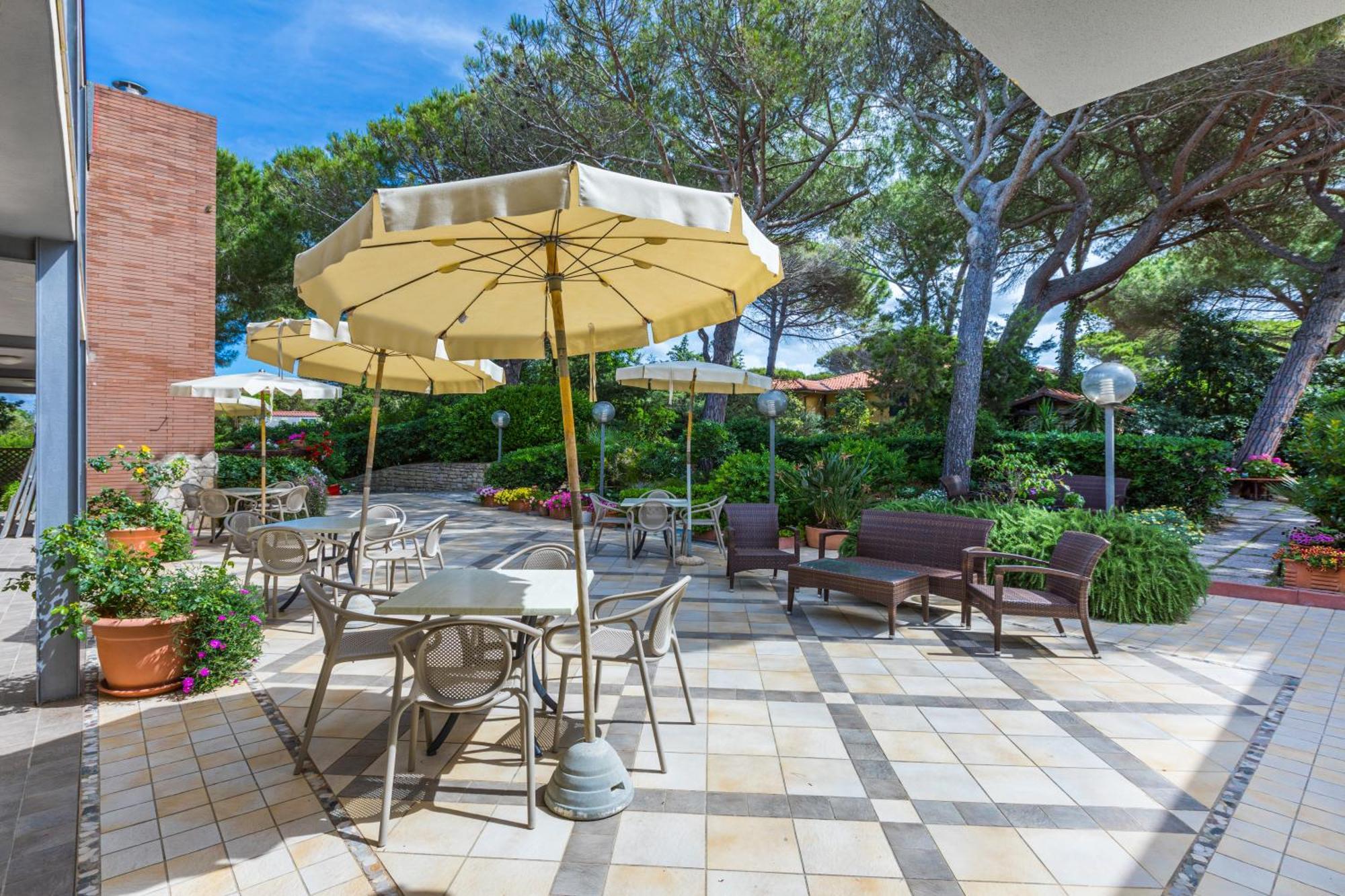 Residence Casa Di Caccia Marina Di Bibbona Extérieur photo